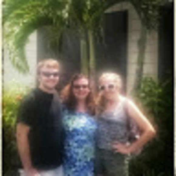 Meet your Posher, Susan - Picture 1 of 1